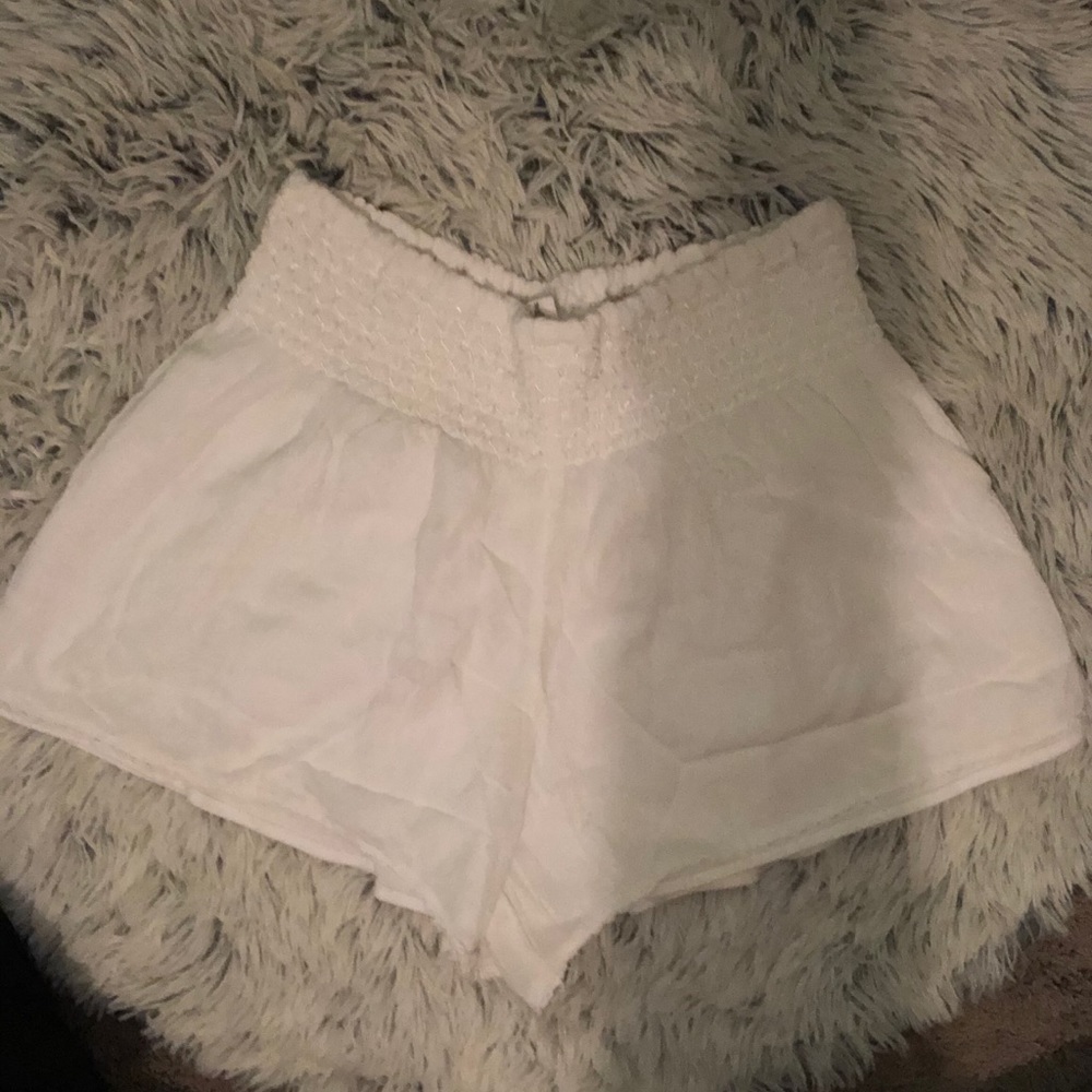 high waisted white shorts